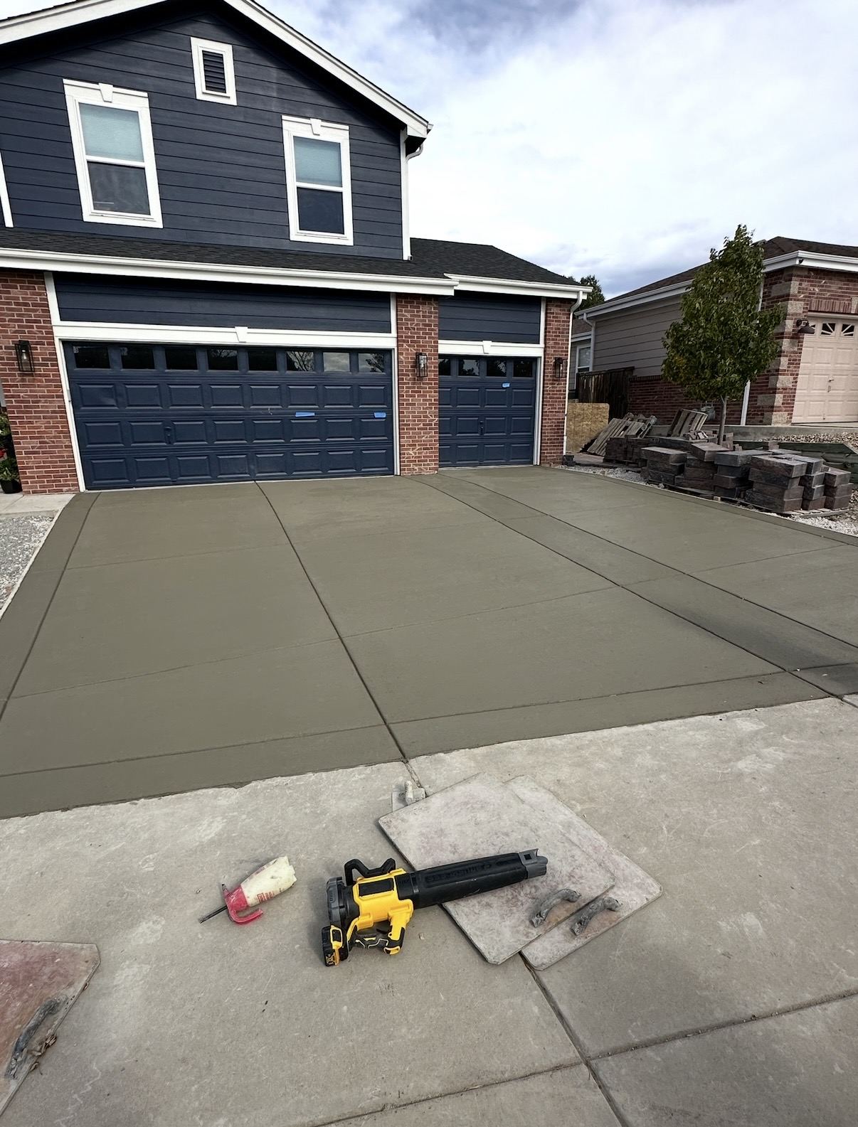 Poured concrete driveway